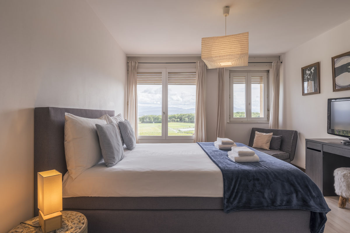 Nyon premium room with Lake Geneva view